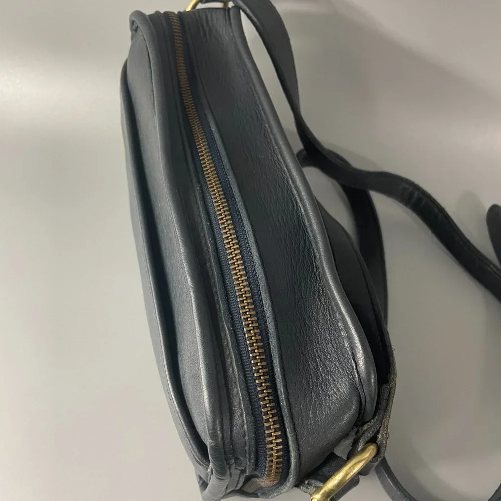 Vintage Coach Multi compartment Zip | #9974 | Navy - Picture 10 of 16